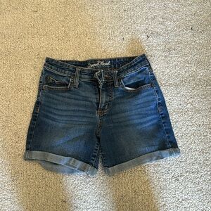 Universal Thread Jean shorts
